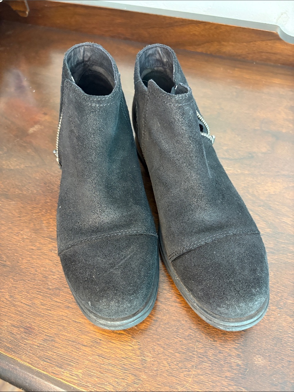 Sorel Men's Black Suede Chukka Boots with Side Zip